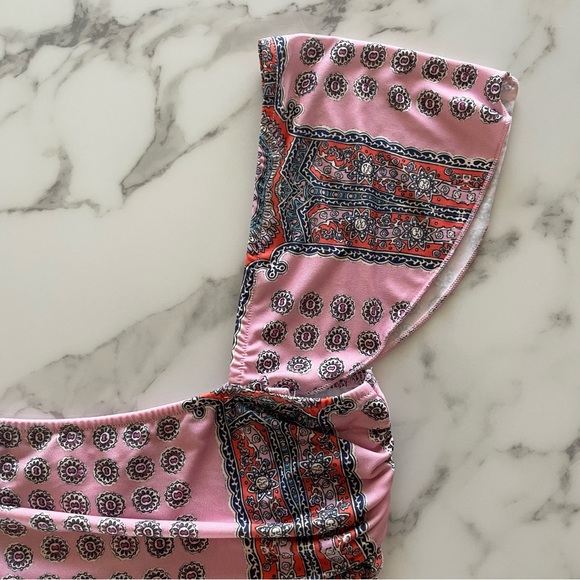 Urban Outfitters cropped shirt - Picture 3 of 5